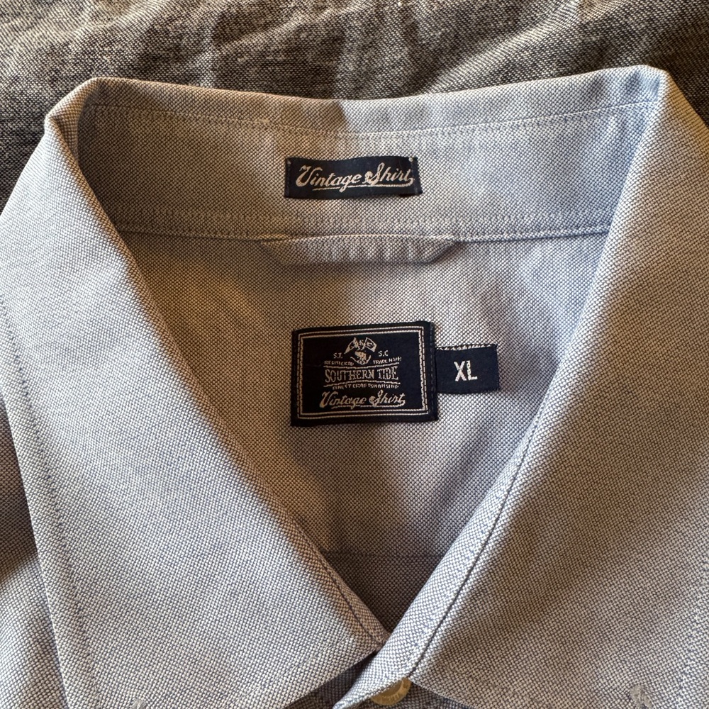 Vintage Shirts Gray Button-Up